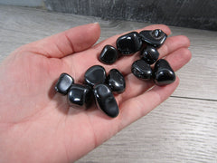 Hematite Small Tumbled Stone T70