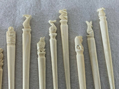 12 Vtg Totem Carved bone PICKS Appetizers Hors d 'Oeuvres 60s Tiki