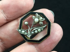 Victorian black enamel and seed pearl mourning brooch in gilt metal